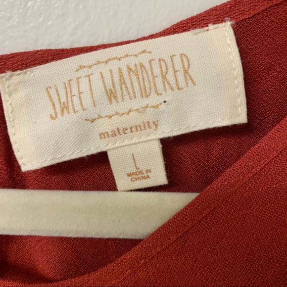 NWT Sweet‎ Wanderer Maternity Blouse with Cut out sleeves in Rust Size Large - Picture 3 of 7